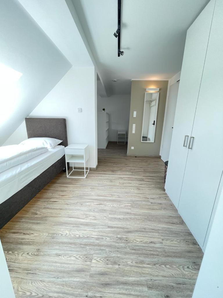 Gaestehaus Hirsch 93 Straubenhardt Eksteriør bilde